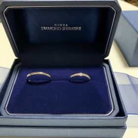 【銀座ダイヤモンドシライシの口コミ】 他の指輪と少し違ったデザインが印象に残りました。メレダイヤが上にくる…