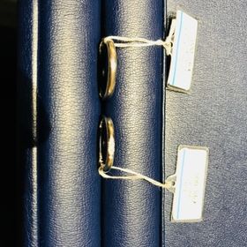 【銀座ダイヤモンドシライシの口コミ】 新婦が購入した結婚指輪はダイヤが三石入っており、入り方も綺麗だったの…