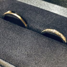 【ラザール ダイヤモンド(LAZARE DIAMOND)の口コミ】 どんな指輪がいいか話した時に、彼から異素材のデザインがいいという希望…