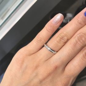 【アイプリモ(I-PRIMO)の口コミ】 ダイヤがたくさん入った指輪を探しており、試着した感じでしっくりときた…