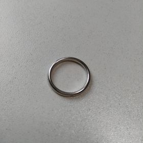 【トリニティ(Trinity)の口コミ】 手につけて見えるものなので、シンプルなのがよかった。それでもって、こ…