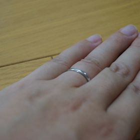 【LUCIE(ルシエ)の口コミ】 子供と接することの多い仕事のため、指輪で子供を傷つけることのないシン…