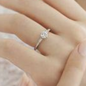 【アイプリモ(I-PRIMO)の口コミ】 ダイヤのランク、大きさ、価格のバランスで、ちょうど求めていたものに近…