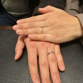 【俄(にわか)の口コミ】 ピンクダイヤがたくさん使われていてとてもきれいでした。一目惚れして他…