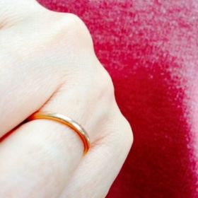 【ジュエリーツツミ(JEWELRY TSUTSUMI)の口コミ】 繊細なフォルムを保ちつつも、きちんと彫り物を施せます。

何より、これ…