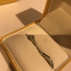 【ケイウノ ブライダル(K.UNO BRIDAL)の口コミ】 ダイヤモンドは義母のものを譲り受けていたためオーダーメイドできるお店…