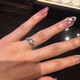【ケイウノ ブライダル(K.UNO BRIDAL)の口コミ】 ティアラの指輪はここにしかないものだと思いました。お姫様気分になり、…
