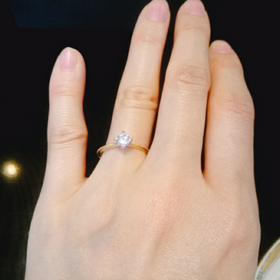 【ケイウノ ブライダル(K.UNO BRIDAL)の口コミ】 友人からこちらの指輪はオーダーメイドが出来ると聞いたので、興味があり…