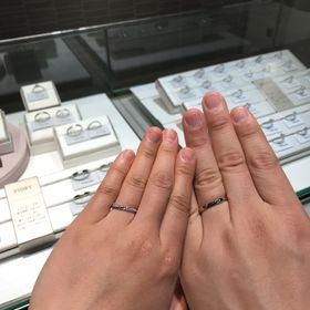 【アイプリモ(I-PRIMO)の口コミ】 写真で見てた時は魅力的に思えなかった指輪でしたが、実際つけてみるとと…