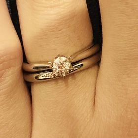 【銀座ダイヤモンドシライシの口コミ】 ストレートでシンプルな指輪で、なおかつ少しの可愛いらしさがある指輪を…