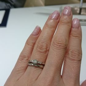 【4℃ BRIDAL(ヨンドシーブライダル)の口コミ】 ほぼダイヤモンドのお値段だけで購入出来るため、他ブランドよりもお安い…