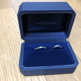 【銀座ダイヤモンドシライシの口コミ】 細めの指輪が欲しかったので、来店しました。種類がとても多く、自分好み…