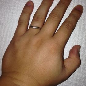 【4℃ BRIDAL(ヨンドシーブライダル)の口コミ】 二人ともお金がなかったため、なるべく安くて可愛い指輪を探していました…