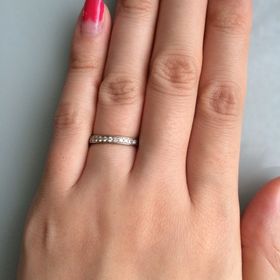 【4℃ BRIDAL(ヨンドシーブライダル)の口コミ】 結婚指輪は一生使うものなので長く飽きのこないシンプルな物が欲しいと考…