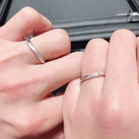 【銀座ダイヤモンドシライシの口コミ】 とても指がきれいに見えて
希望通りのリングでした！
元々ウェーブデザイ…