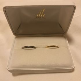 【ith(イズ)の口コミ】 ①二面それぞれ違う模様にでき、向きによって違う見え方でつけられること。…