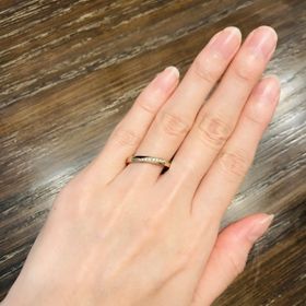 【TANZO.(鍛造指輪)の口コミ】 こちらのデザインのプラチナタイプを
購入する事に決めました。
実物は写…