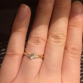 【アイプリモ(I-PRIMO)の口コミ】 結婚指輪と合わせて購入しました。お互い指輪はイエローゴールドが良かっ…