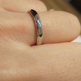 【輪-RIN-の口コミ】 一つ一つ個性的で、来店する前からウェブサイトで指輪を調べてました。
デ…