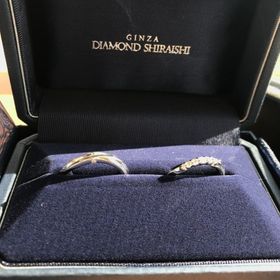 【銀座ダイヤモンドシライシの口コミ】 とにかくデザインに一目惚れしました。
数軒目でしたし、初回来店で即決、…