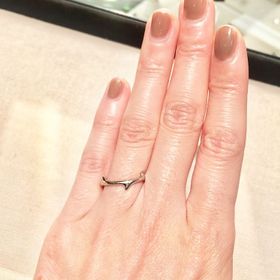 【e.m.】の口コミ em_mariage さんのバラの棘モチーフの指輪をインスタグラムでみ...