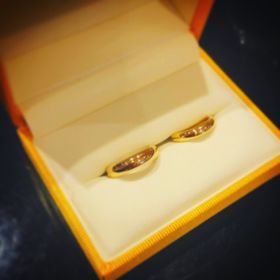 【ケイウノ ブライダル(K.UNO BRIDAL)の口コミ】 元々ゴールドの結婚指輪にしようと思っていたけど、ゴールドのシンプルな…