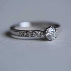 【ith(イズ)の口コミ】 ブランドの世界観が素敵で
指輪もオーダーで作れるところが良かった
若い…