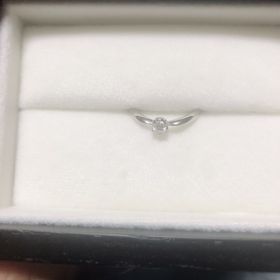 【一真堂の口コミ】 結婚指輪と重ね付けした時に可愛いかったのでこれに決めました！ダイヤモ…