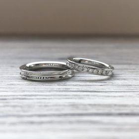 【PILOT BRIDAL(パイロットブライダル)の口コミ】 一生身に付けるものなので、どんな服装にも合いそうなシンプルでスッキリ…