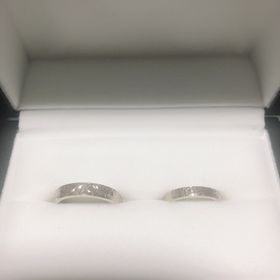 【IMMORTAL MAULOA COLLECTION(イモータル マウロア コレクション)の口コミ】 彫り柄だけどシンプルで使いやすいです！
色も色々選べますし、ハニーゴー…