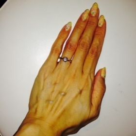 【アトリエ春】の口コミ お花がモチーフの一粒ダイヤが希望でデザインをしてもらいました。今までの...