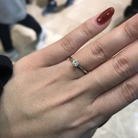 【アイプリモ(I-PRIMO)の口コミ】 ダイヤモンドと指輪のが別別々で買いました。
シンプルなリングだったので…