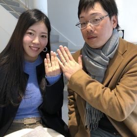 【エクセルコダイヤモンド(EXELCO DIAMOND)の口コミ】 雑誌やネット東方で色々なブランドのマリッジリングを見て悩みましたが、…