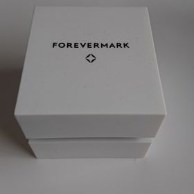 【FOREVERMARK(フォーエバーマーク)】の口コミ 最初から少し変わったデザインで、シンプルで長く使えそうなものを探してい...