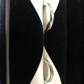 【エクセルコダイヤモンド(EXELCO DIAMOND)の口コミ】 デザインが決め手です。また一番最初に候補のに挙げた指輪が結局一番良く…