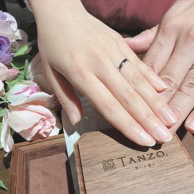 【TANZO.(鍛造指輪)の口コミ】 指輪にあまりこだわりがなかった私達でしたが、せっかくの結婚指輪という…
