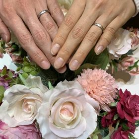 【TANZO.(鍛造指輪)の口コミ】 始めから結婚指輪はTANZOさんと決めていました
一つ一つ職人さんが丁寧に…