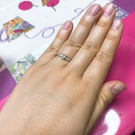 【AFFLUX(アフラックス)の口コミ】 私にとってのファーストリングで、こだわりを持って選びました。華やかな…
