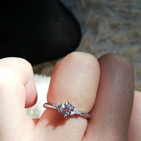 【アイプリモ(I-PRIMO)の口コミ】 色々なお店で見ましたが、ドラマで使われていたという経緯もあり、このデ…