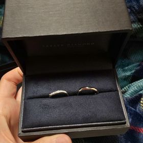 【ラザール ダイヤモンド(LAZARE DIAMOND)の口コミ】 二人で選びながら、二人ともがこのデザインがいいと思いました。ダイヤモ…