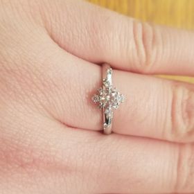 【1122 iifuufu bridal(いい夫婦ブライダル)の口コミ】 ゴージャスな雰囲気があり、ダイヤモンドの存在感が思ったよりもあってキ…