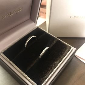 【アイプリモ(I-PRIMO)の口コミ】 ゆるやかなウエーブで指にフィットする付け心地の良さが1番の決め手です！…