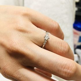 【エクセルコダイヤモンド(EXELCO DIAMOND)の口コミ】 インスタでいろいろ指輪を検索してから、来店予約しました。デザインがシ…