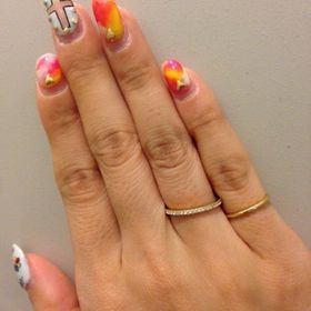 【AHKAH(アーカー)の口コミ】 1つ1つのダイヤは小さいものの、しっかりキラキラし、リング自体が華奢な…