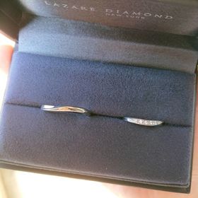 【ラザール ダイヤモンド(LAZARE DIAMOND)の口コミ】 婚約指輪もラザールさんで決めたので、①組み合わせたときに相性がいいもの…