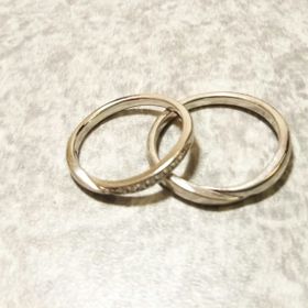 【俄(にわか)の口コミ】 真ん中がＶ字型にカットされているのですが、これが以前にいただいた婚約…