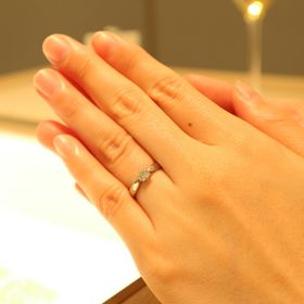 【ティファニー(Tiffany & Co.)の口コミ】 ブランド名、デザイン、石の質、価格の総合バランスが最も優れていた。も…