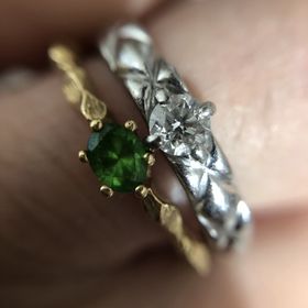 【レイジースーザン(LAZY SUSAN)の口コミ】 キルティングの彫りのデザインに一目惚れしました。シャネルに同じデザイ…