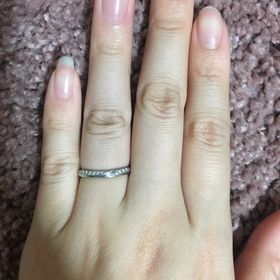 【アイプリモ(I-PRIMO)の口コミ】 普段着けててもキラキラして歳を重ねても飽きがこない、婚約指輪と一緒に…