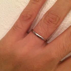 【GALA JEWELRY(ガラジュエリー)の口コミ】 プラチナ＆安いを条件で出していただきました。
気に入った点
・色が「白…